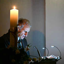 Osternachtsfeier mit Weihbischof Turnovszky