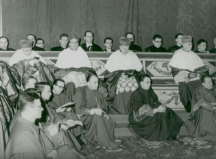 Kirche in bewegten Zeiten: Neues Kirchenbild - Volk Gottes, Öffnung zur Welt