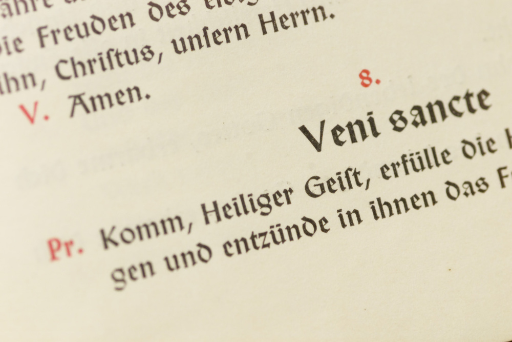 Veni sancte Spiritus / Franz Josef Rupprecht, Rupprecht@kathbild.at Pfingsthymnus 'Veni sancte Spiritus' / ' Komm heiliger Geist'. Wien, 25.4.2003 ? Franz Josef Rupprecht; A-7123 M?nchhof; Bank: Raiffeisenbank M?nchhof (BLZ 33054), Kto.-Nr.: 17.608